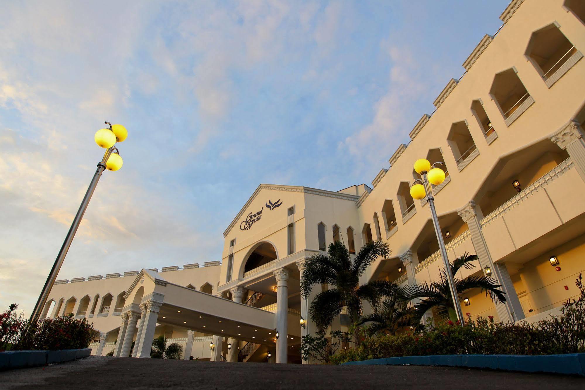 Boracay Grand Vista Resort & Spa Yapak Εξωτερικό φωτογραφία